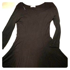 Black princess seam flowy dress